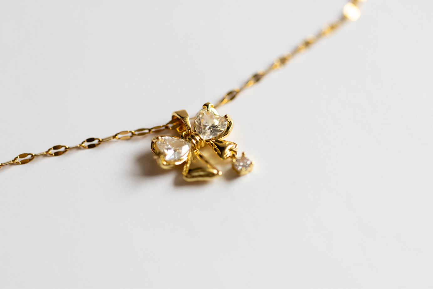 Dainty Bow Necklace