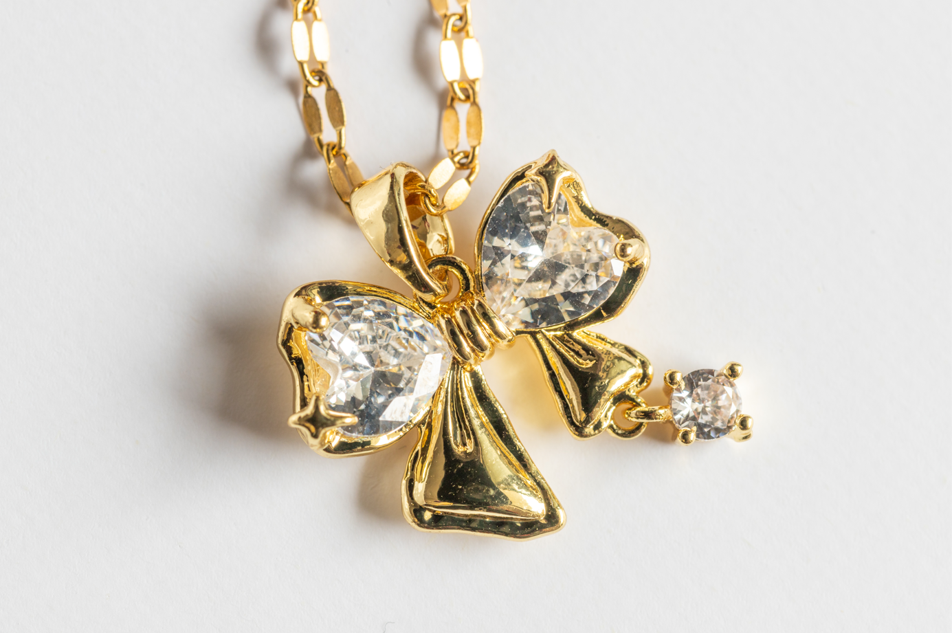 Dainty Bow Necklace