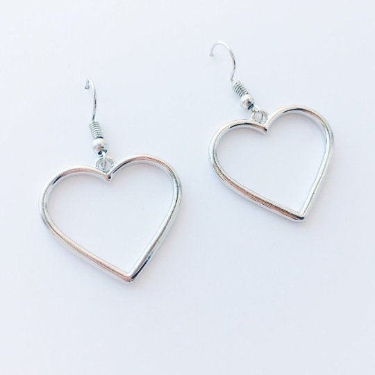 Dainty Heart Hoop Earrings