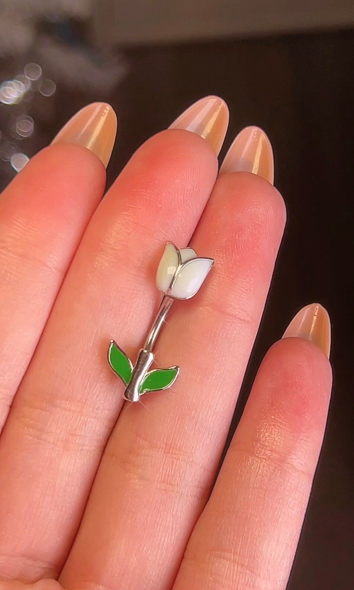 Tulip belly button ring